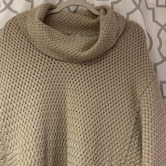 Tan sweater poncho, with cowl neck, size M - Picture 2 of 2